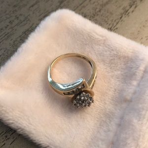 Size 5.5 Gold heart ring